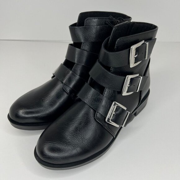Time and Tru Shoes - Time and Tru Black Womens Faux Leather Zipper Low Ankle Strap Size 7 Boot